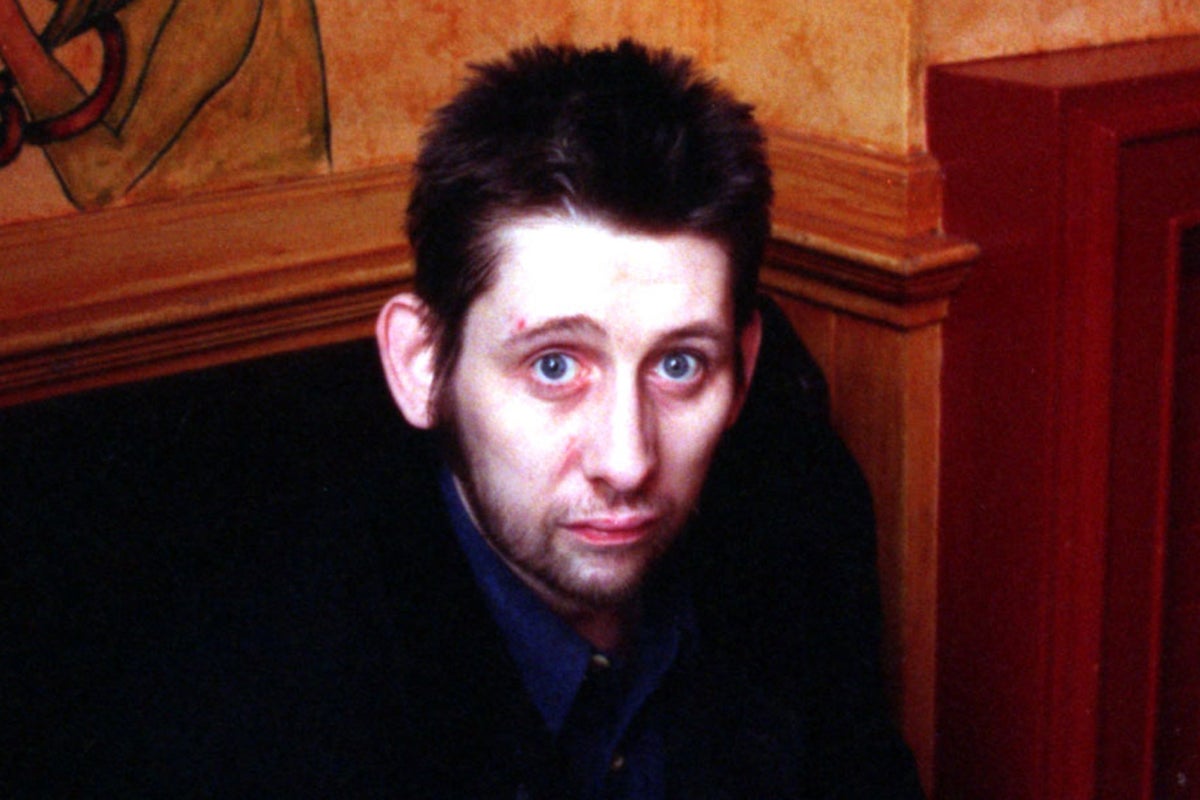 Shane MacGowan dead - latest: Tributes pour in to The Pogues singer after wife announces death