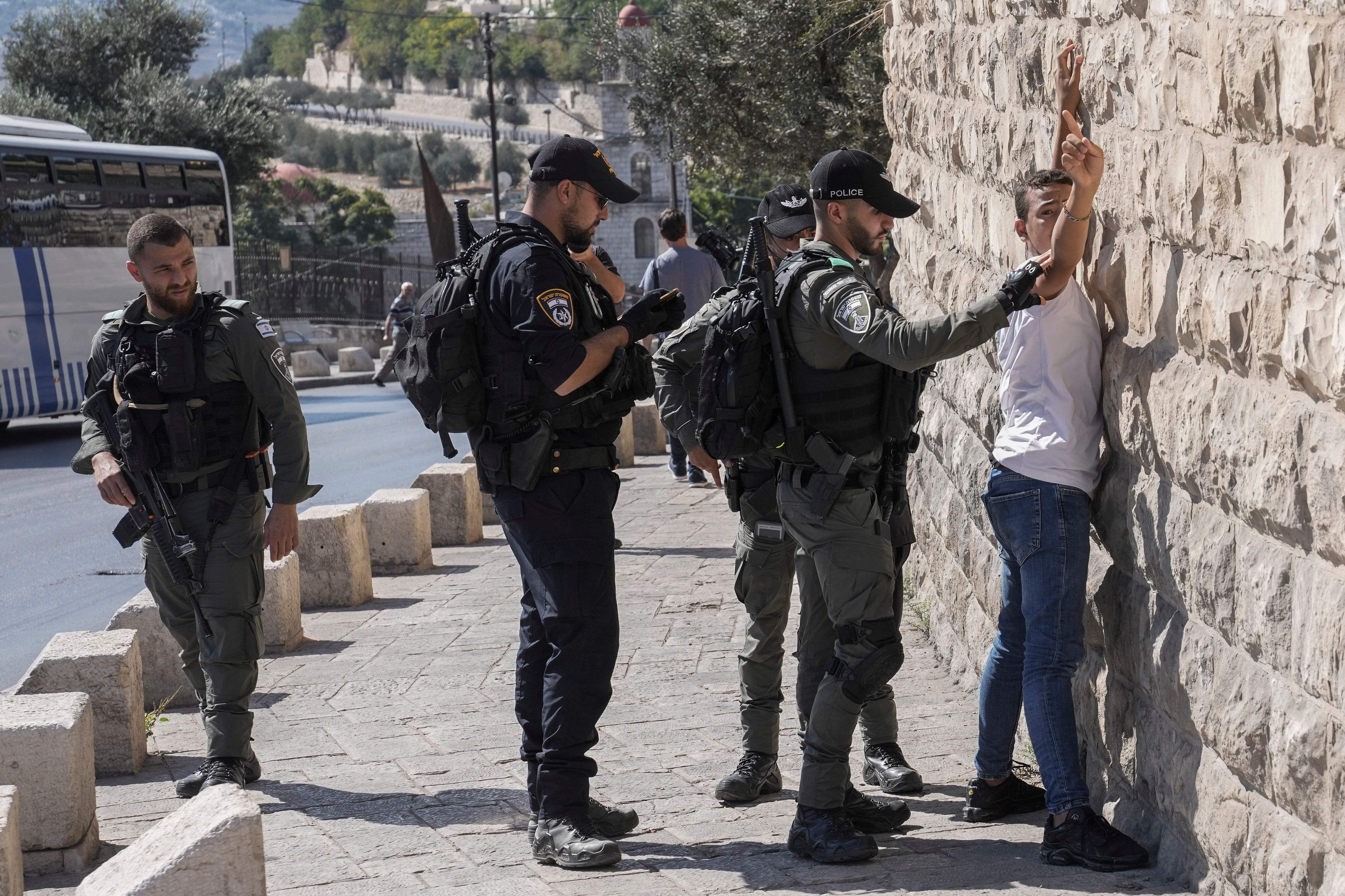 Israel Palestinians Stifling Dissent