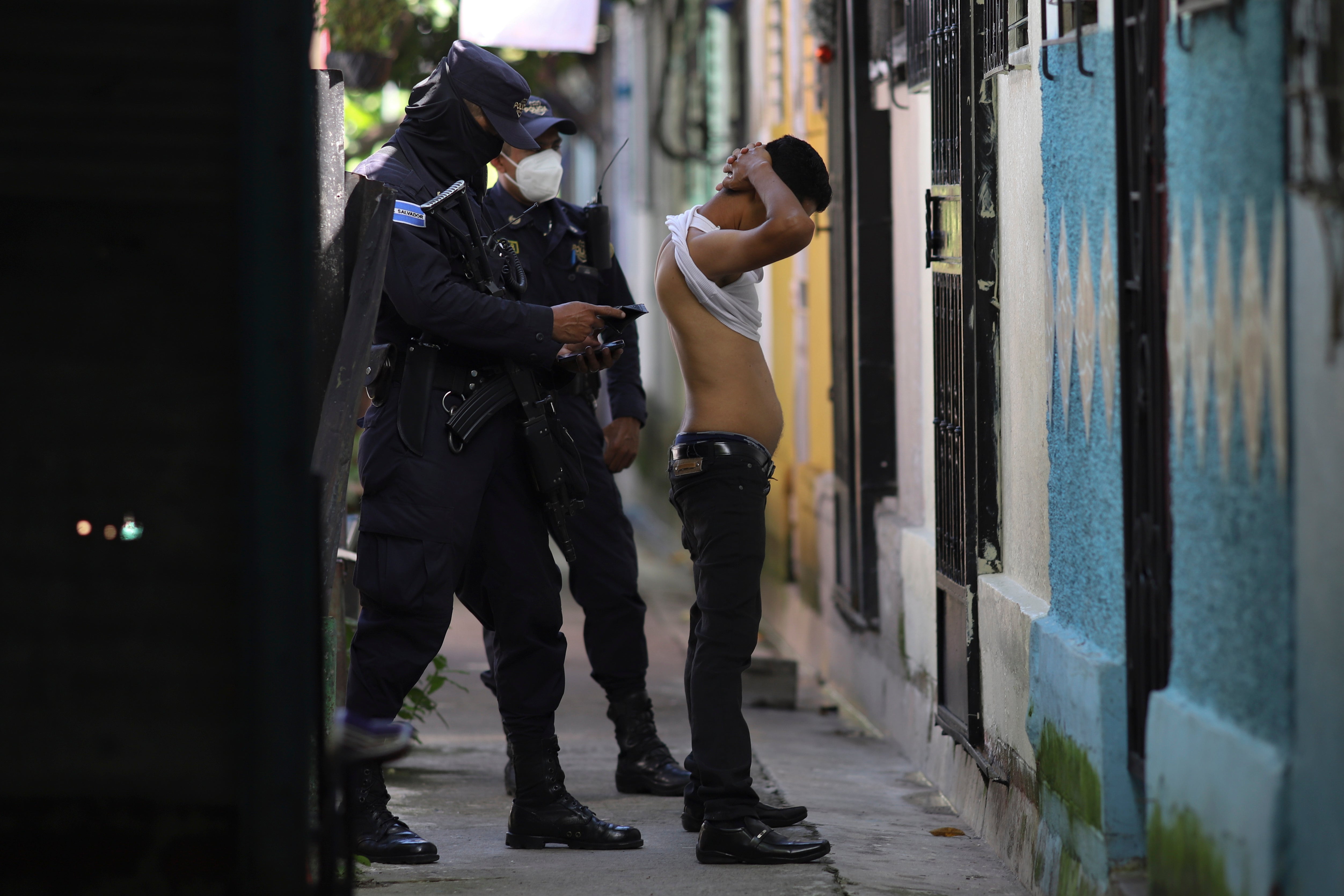 Detainees In El Salvador S Gang Crackdown Cite Abuse   El Salvador Gang Crackdown 15843 