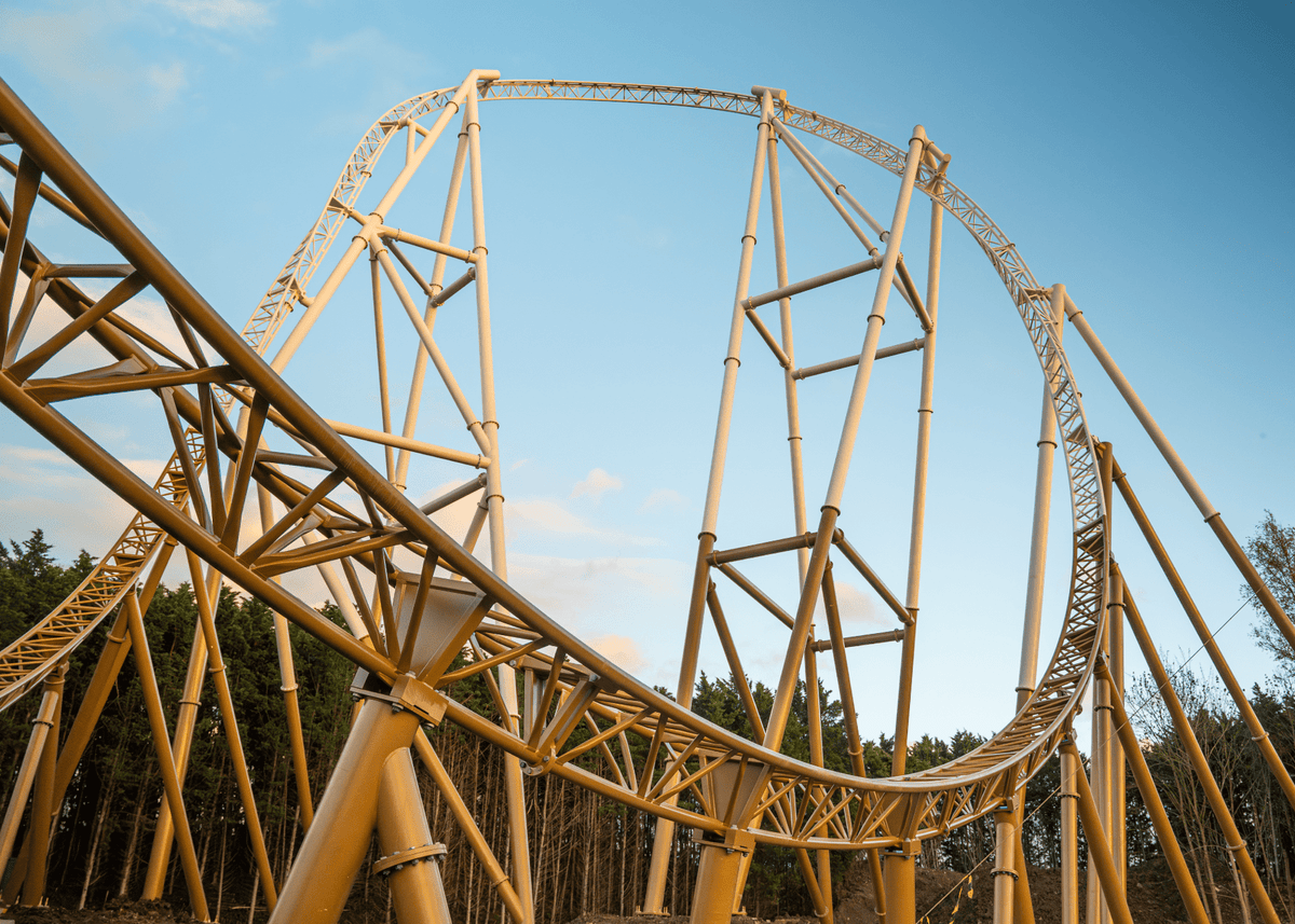 Thorpe Park’s Hyperia rollercoaster breaks down again leaving thrillseekers hanging at 236ft