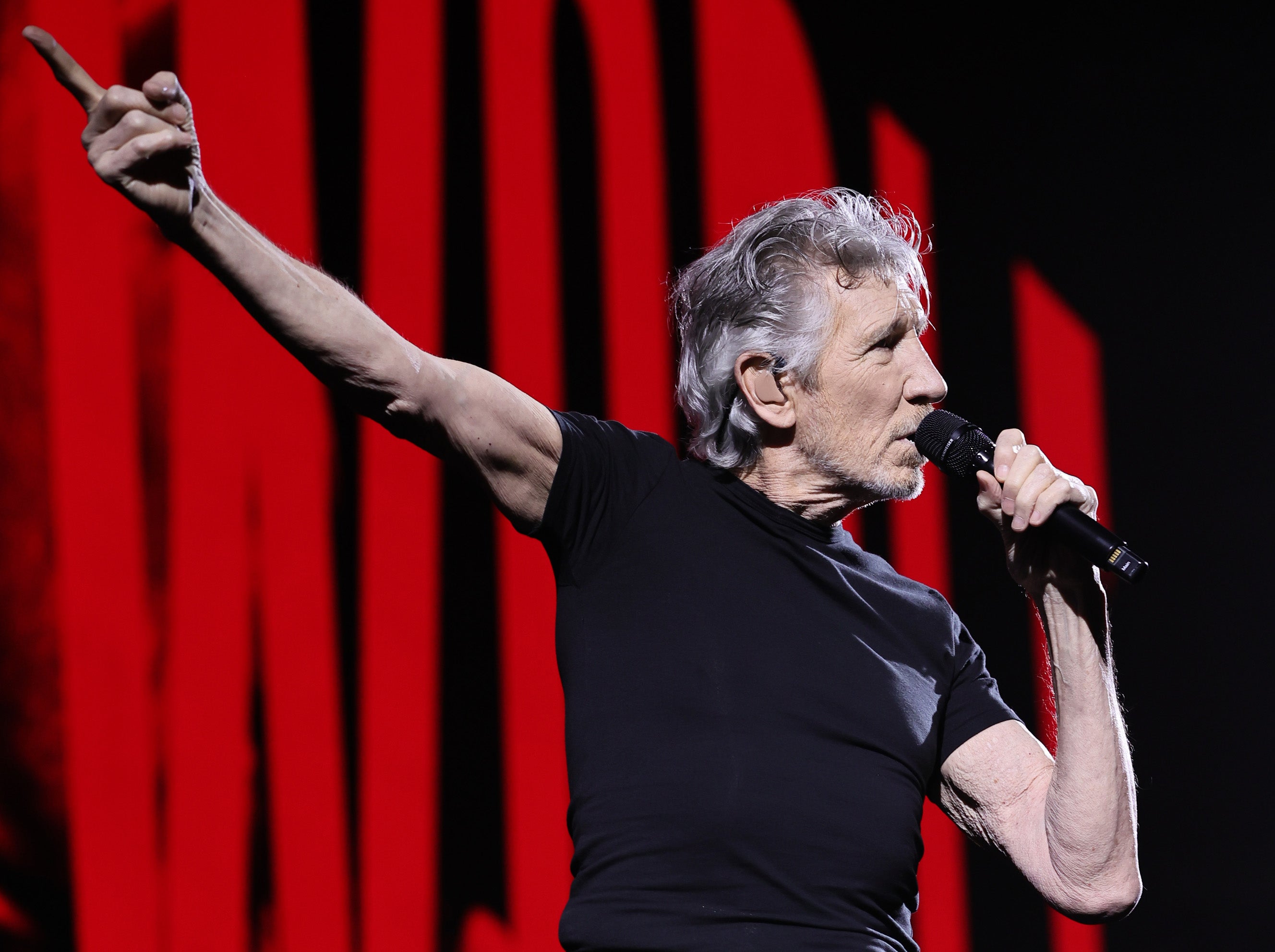 Roger Waters performing at Madison Square Garden in 2022