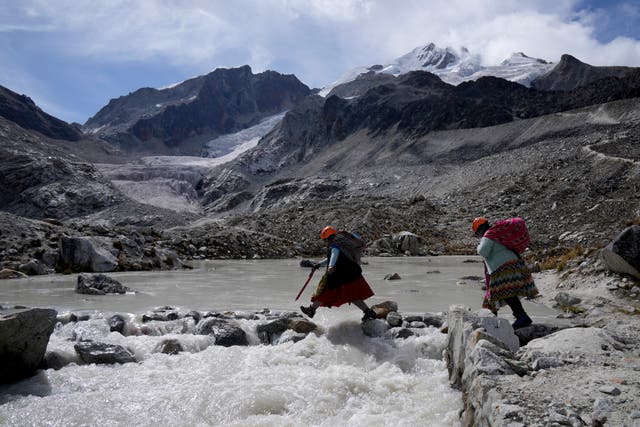 Bolivia Indigenous Women Climbers