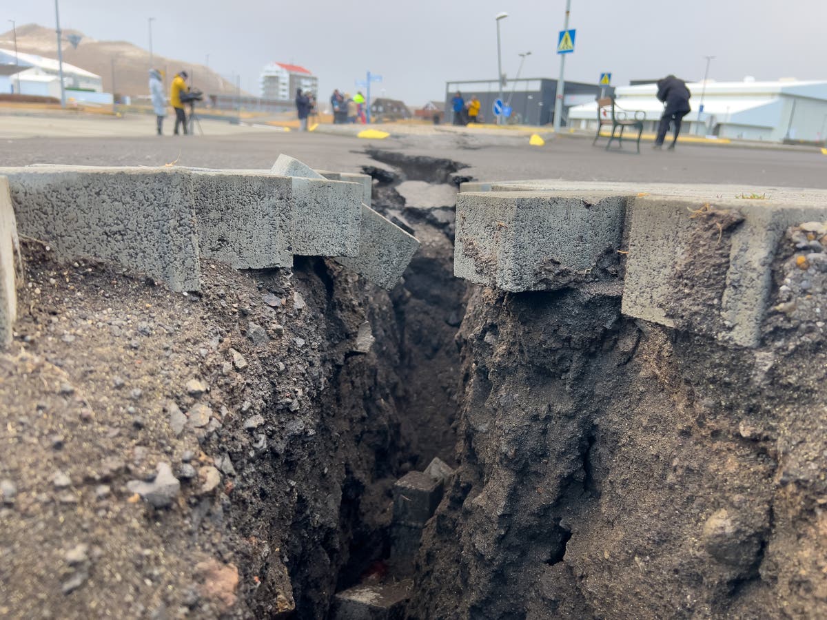 Вулкан в Исландия – последно: Гриндавик очаква предстоящо изригване след 120 земетресения 