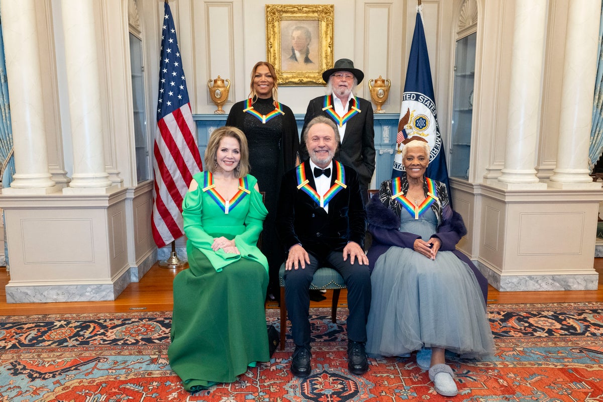 Queen Latifah, Billy Crystal and Dionne Warwick commemorated at Kennedy Center Honors