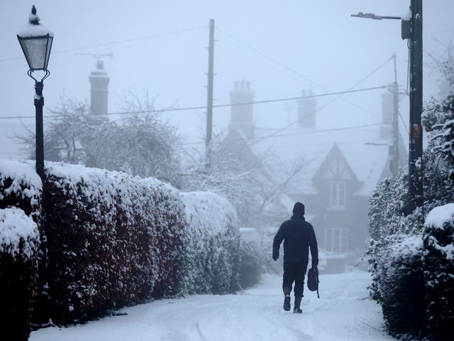 <p>Heavy snow in Keele, Staffordshire, on Sunday  </p>