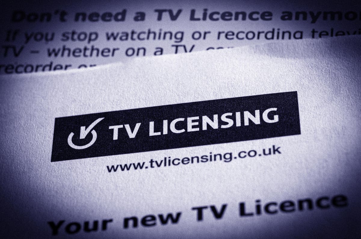 Независими читатели обсъждат дали телевизионният лиценз на BBC е добро съотношение цена-качество, тъй като таксата ще нараства