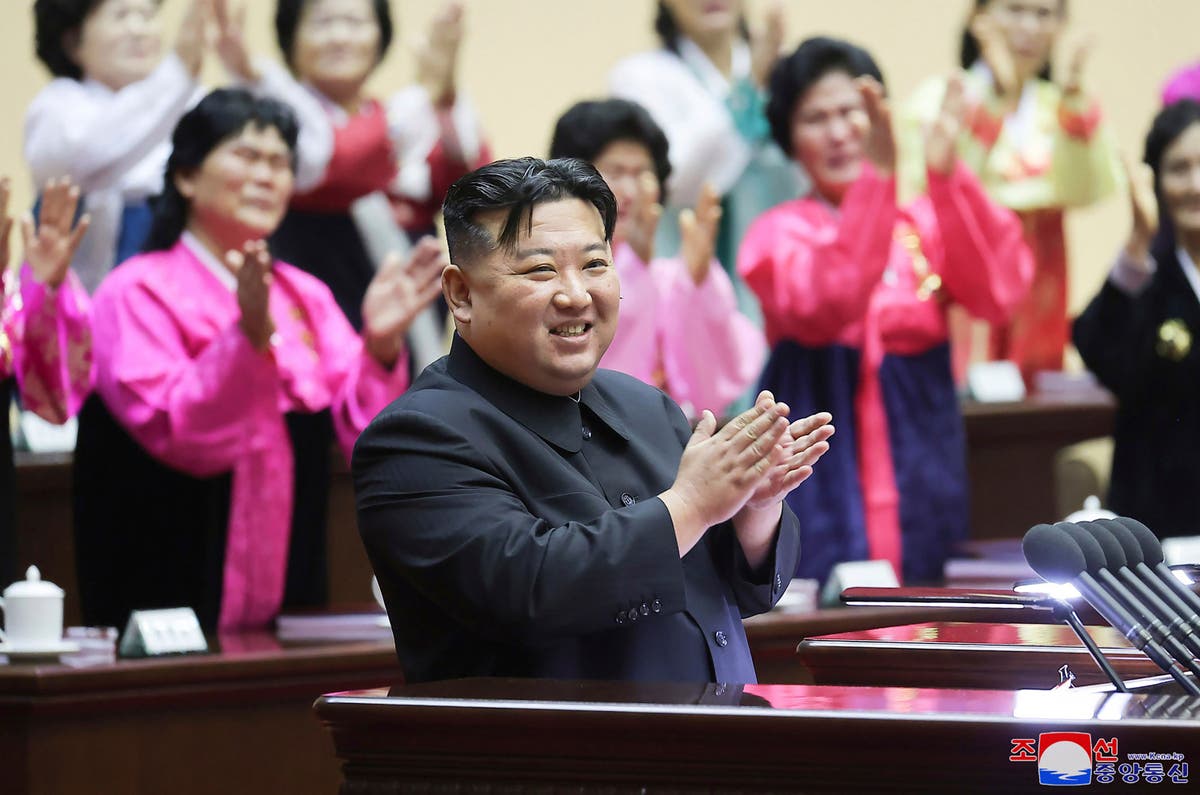 Севернокорейският лидер призовава жените да имат повече деца, за да спрат спада на раждаемостта