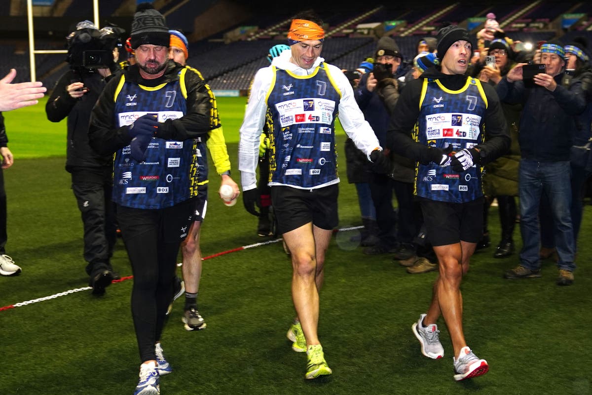 Kevin Sinfield pays emotional tribute to Doddie Weir after Edinburgh leg of MND challenge