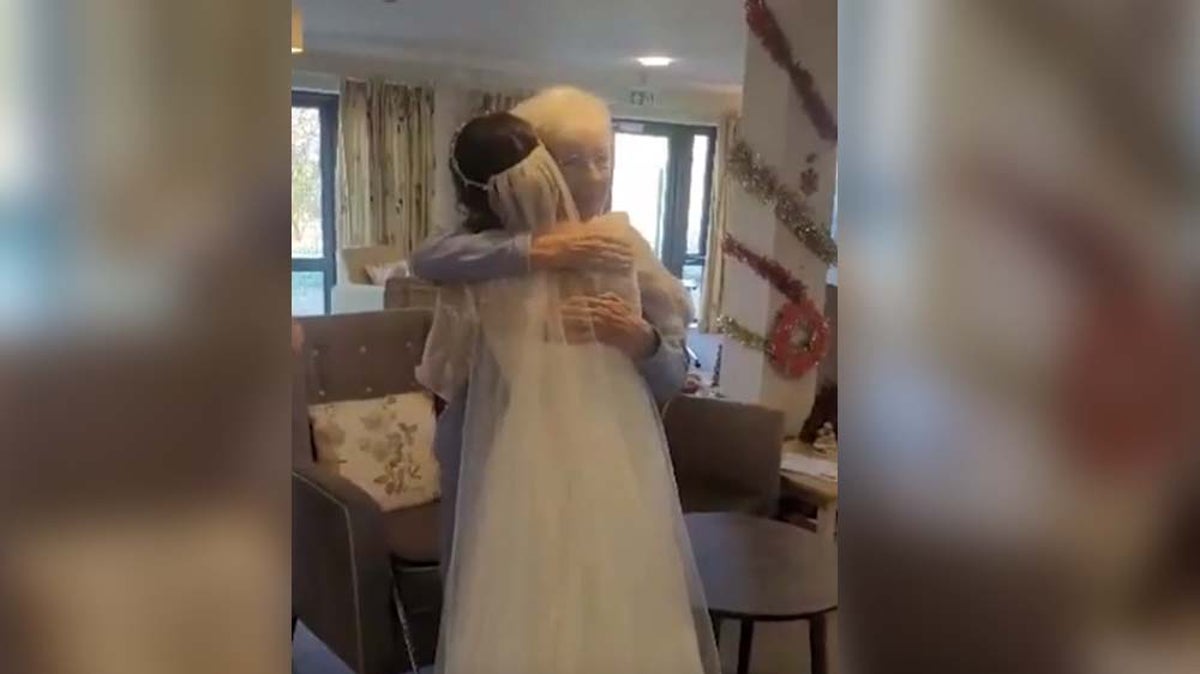 Bride brings wedding reception to grandmother in care facility