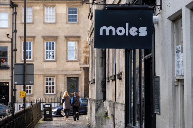 <p>Moles music venue in Bath </p>