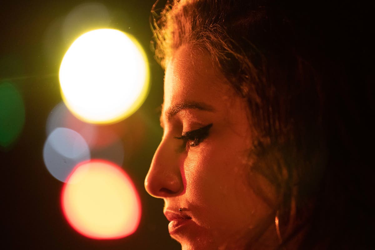 Marisa Abela pictured as Amy Winehouse in new image from controversial biopic