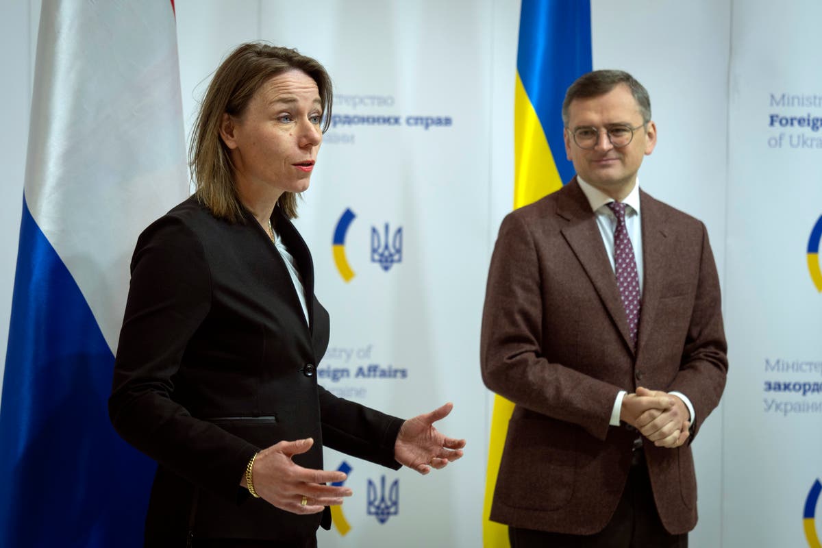 Холандското правителство обещава 2,5 милиарда евро за Украйна през 2024 г., докато Зеленски се обръща към американските сенатори