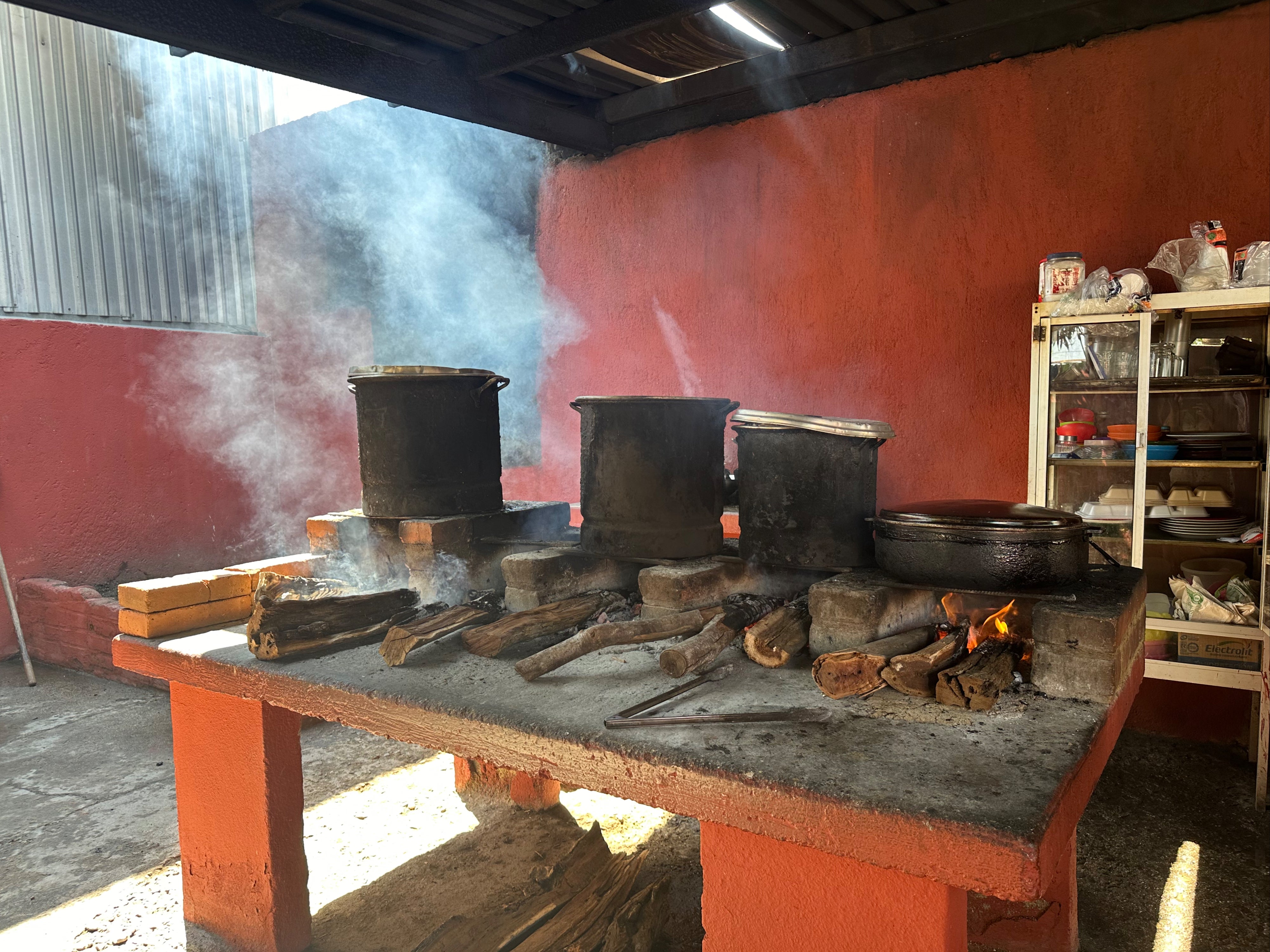 Barbacoa En Que El 40 is run by a father and his two children