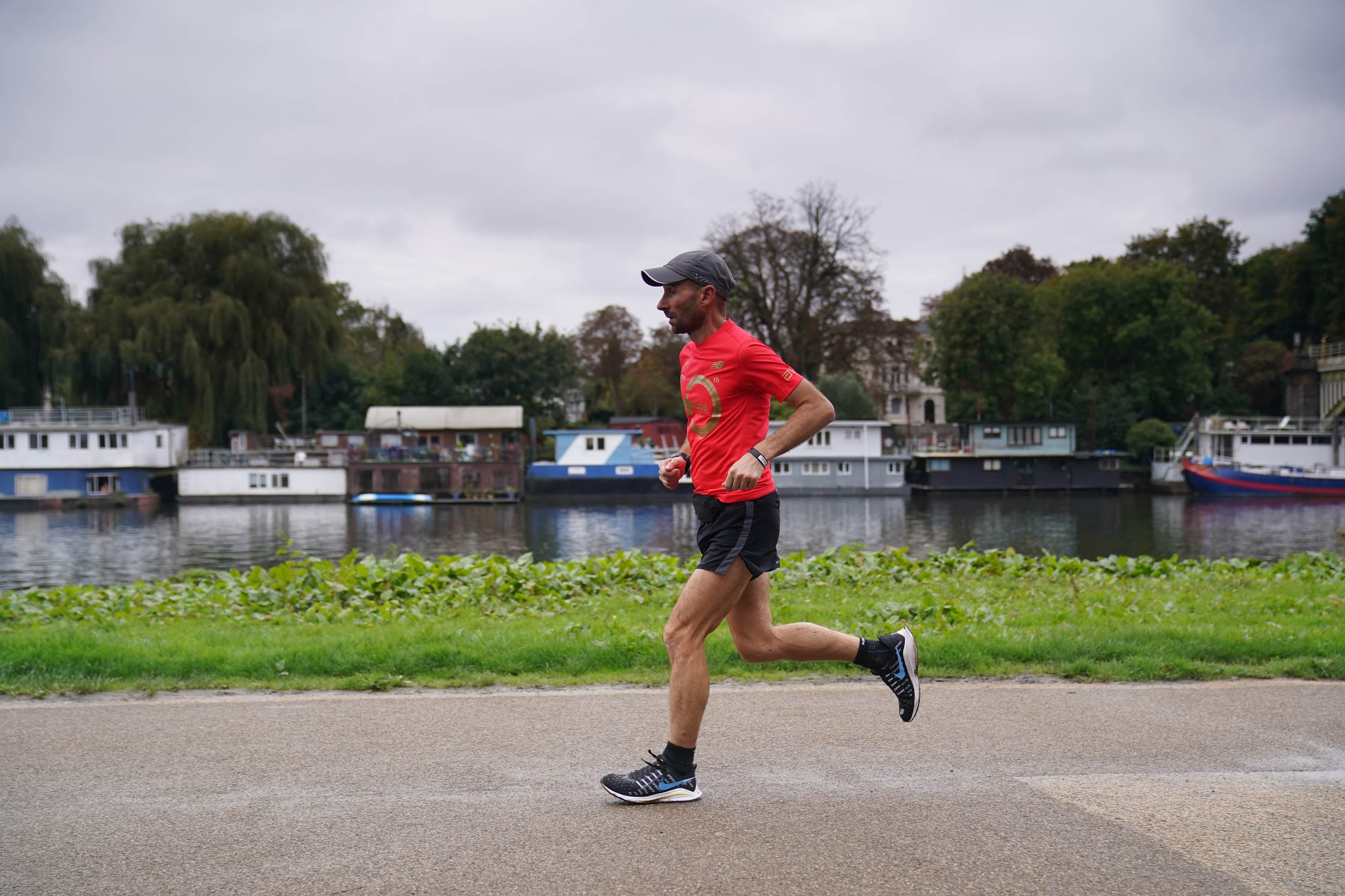A runner taking his exercise in Richmond upon Thames
