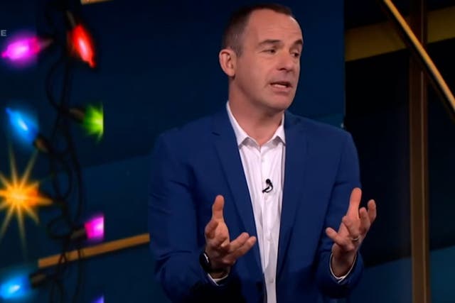 <p>Martin Lewis reveals how much it really costs to run your Christmas lights.</p>