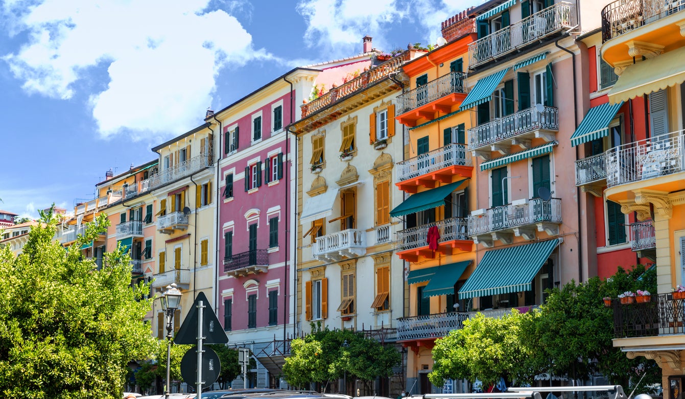 Pretty pastel hues on buildings in Lerici