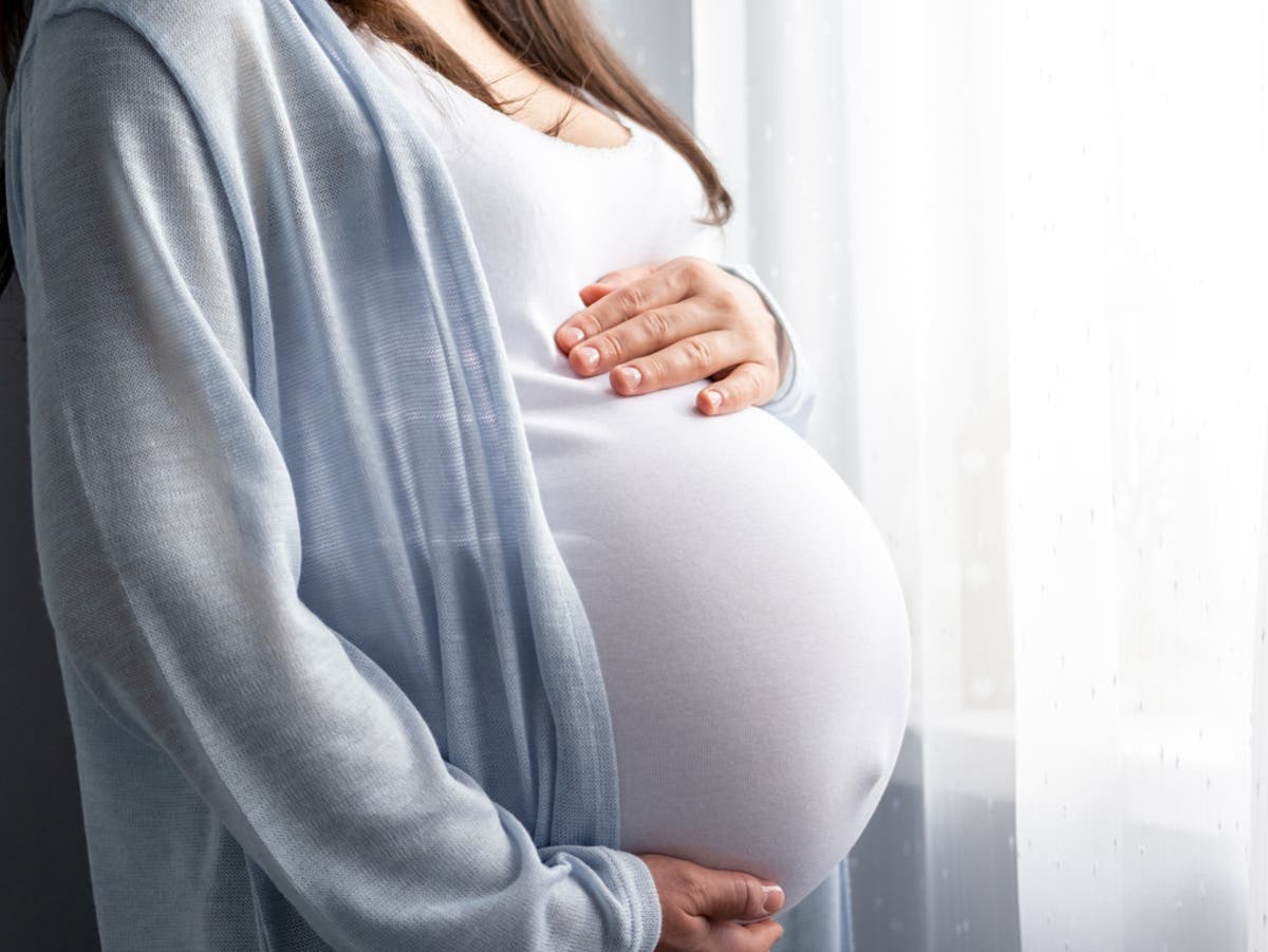 Woman says fiancé refused to skip annual Christmas family vacation despite their first baby being due Woman says fiancé refused to skip annual Christmas family vacation despite their first baby being due