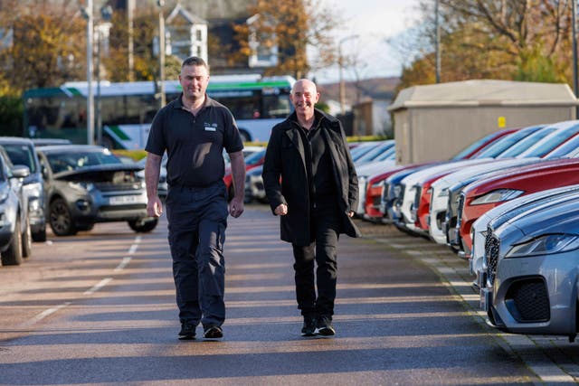 Stuart McCreath (left) carried out CPR on Steven Smith (right) (Ross Johnston/BHF/PA)