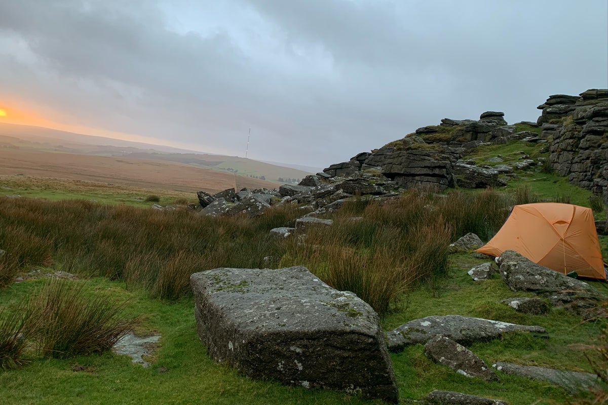 Is it safe for two women to wild camp? What I learnt from a Dartmoor expedition