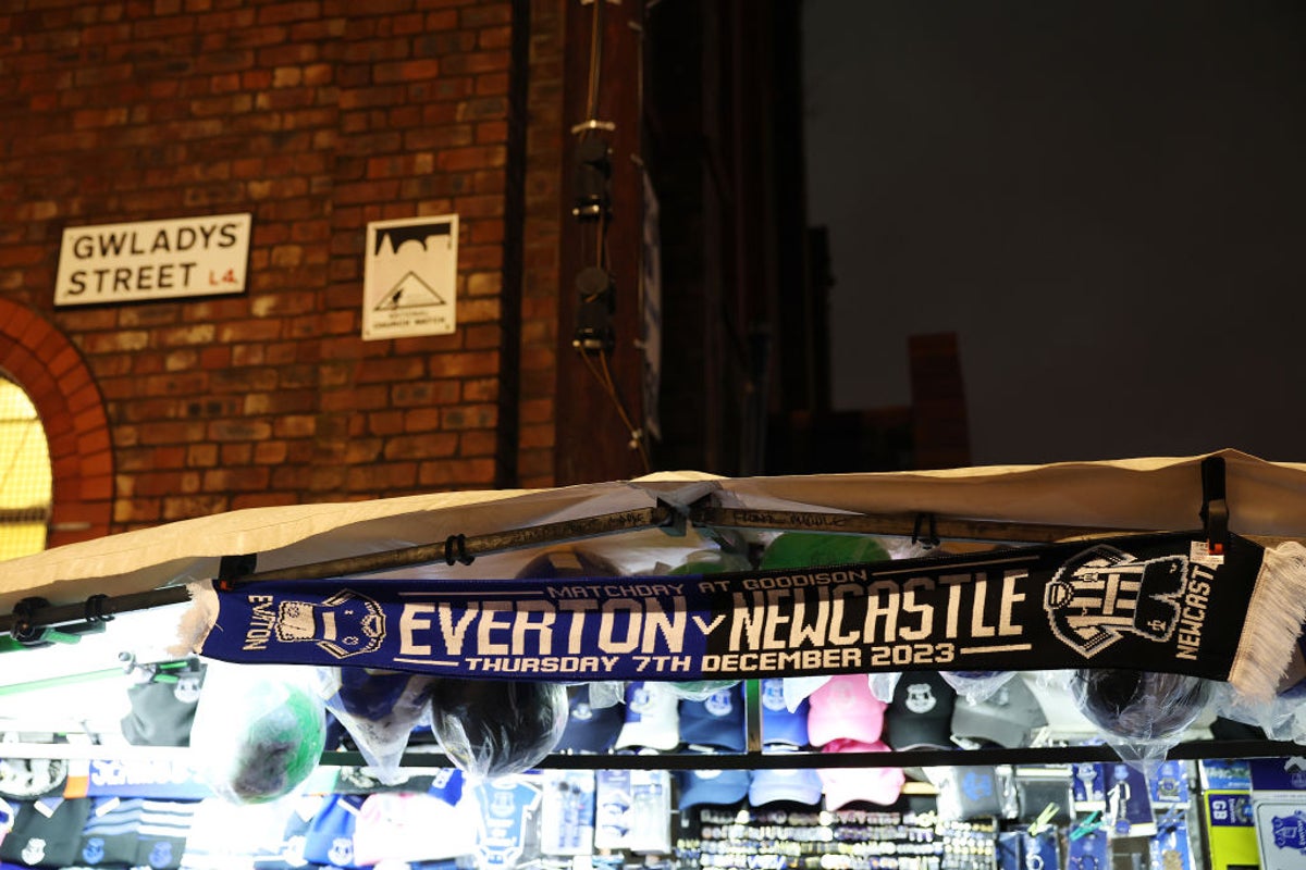 Everton vs Newcastle LIVE: Premier League team news and line-ups as Anthony Gordon faces former club