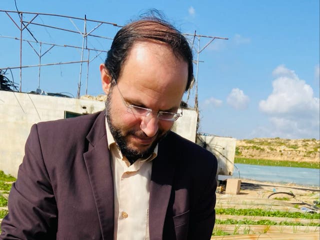 <p>Dr Refaat Alareer, a prominent Palestinian writer, was killed in an airstrike on 6 December</p>