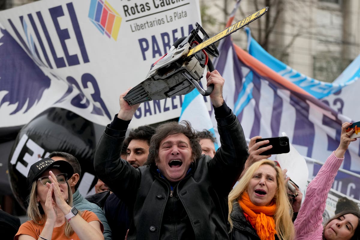 Гледайте на живо как Хавиер Милей на Аржентина полага клетва като президент