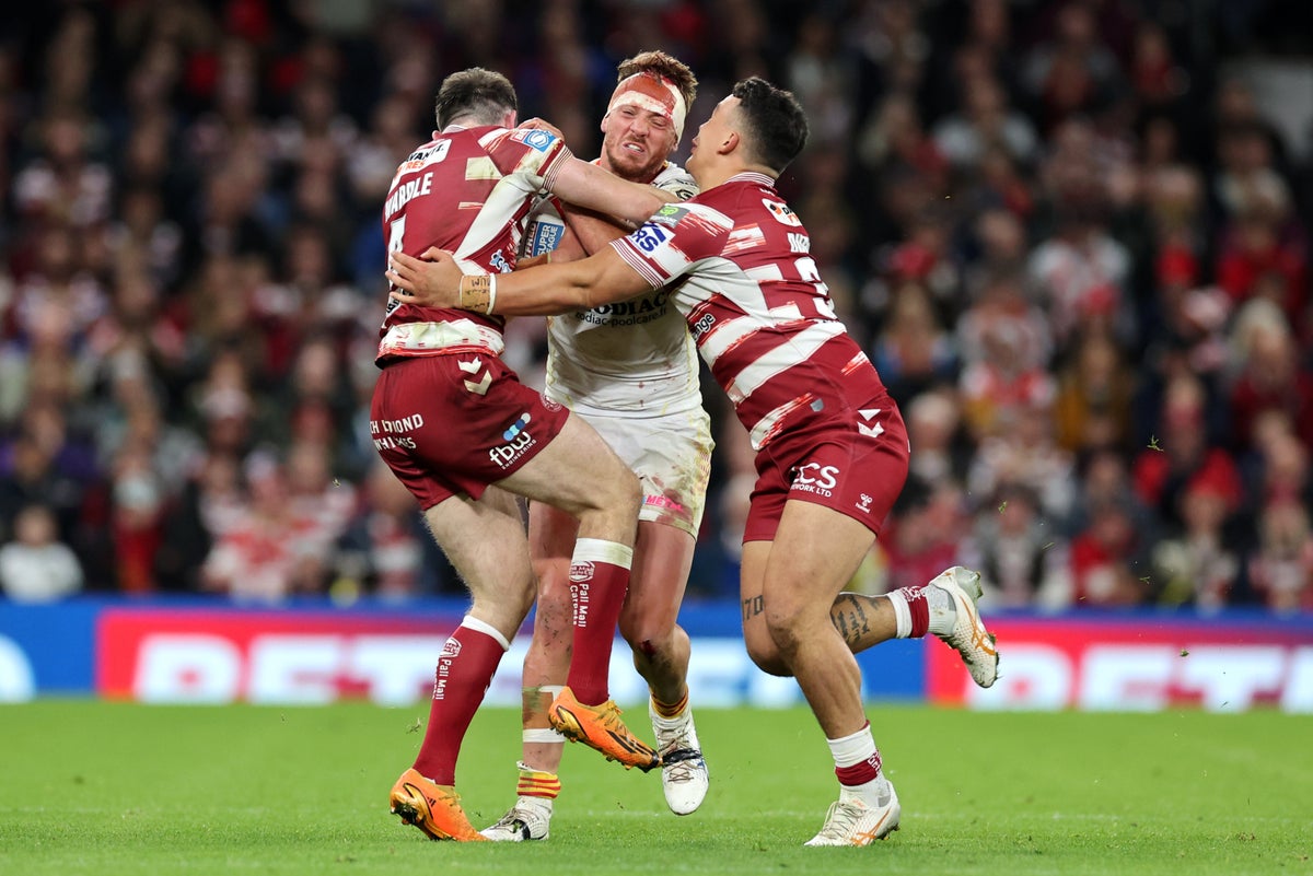 Rugby league to lower tackle height in bid to make sport safer