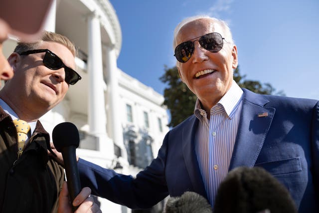 <p>President Joe Biden answers a question from Fox News correspondent Peter Doocy  as he speaks to members of the media while departing the White House on November 09, 2023 in Washington, DC</p>