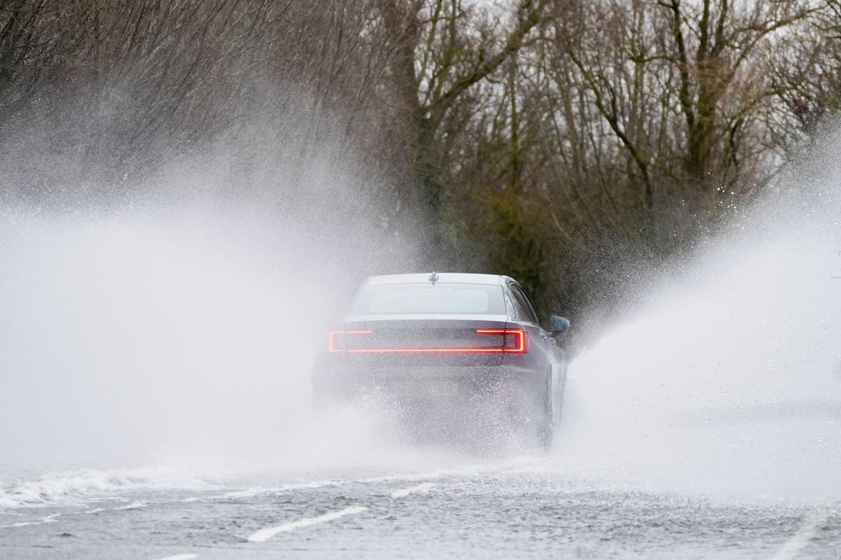 UK weather – live: Storm Elin named as Met Office warns of flooding and heavy rain