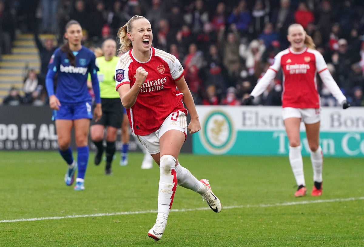 Arsenal v Chelsea LIVE: Women’s Super League team news and line-ups from crucial top of the table clash 