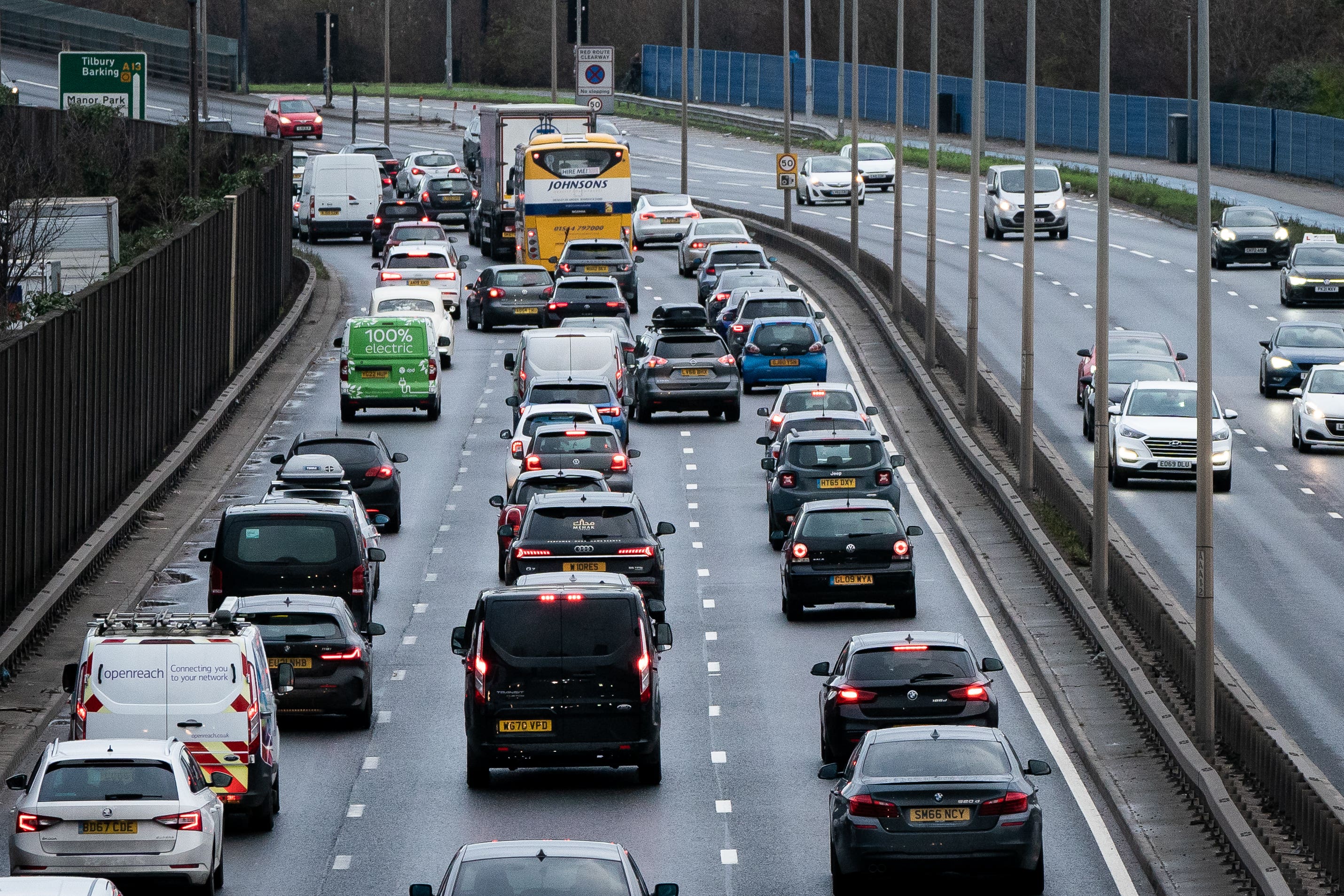 Christmas getaway traffic to peak earlier than usual The Independent