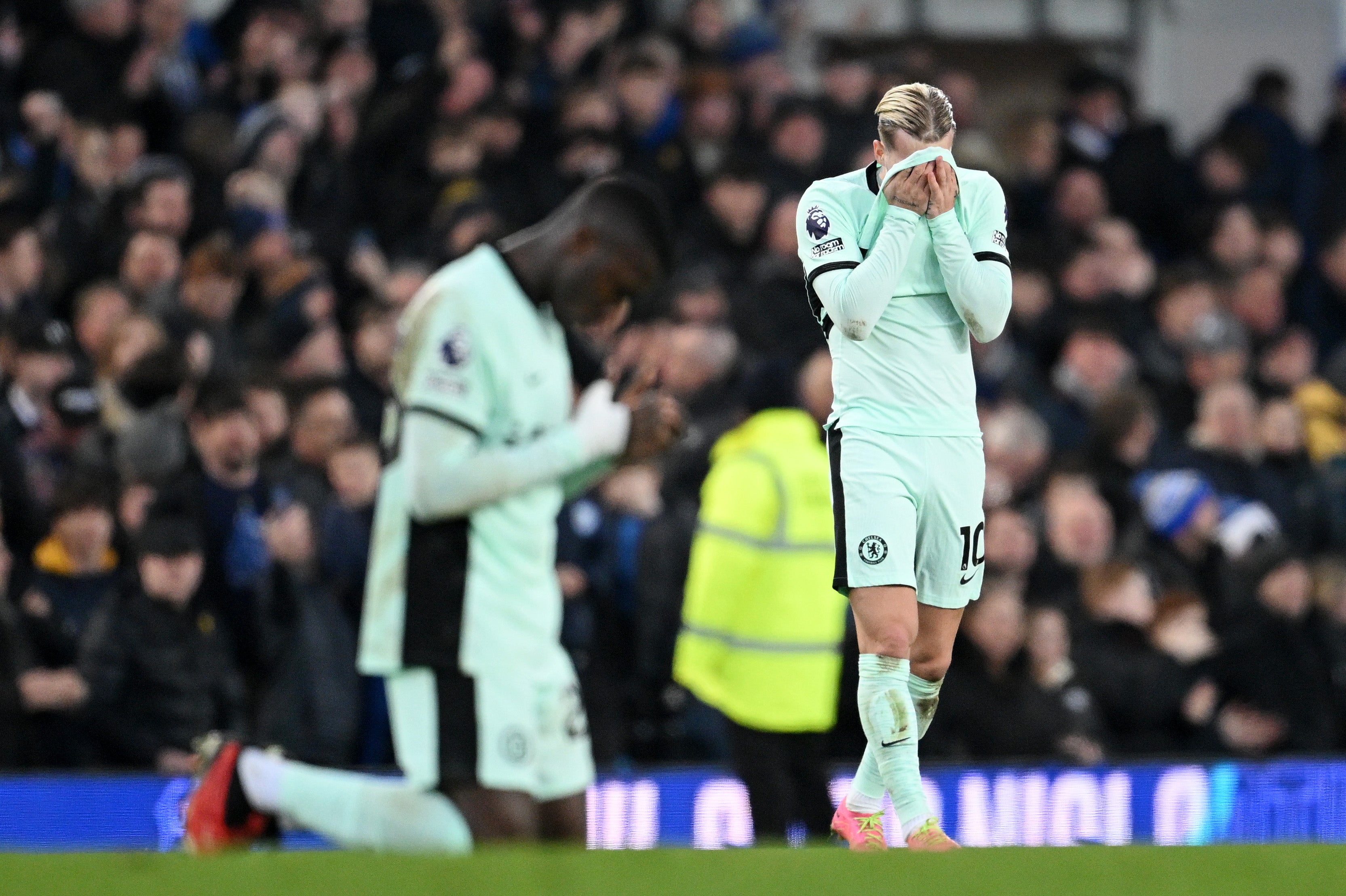 Chelsea slipped to another defeat against Everton
