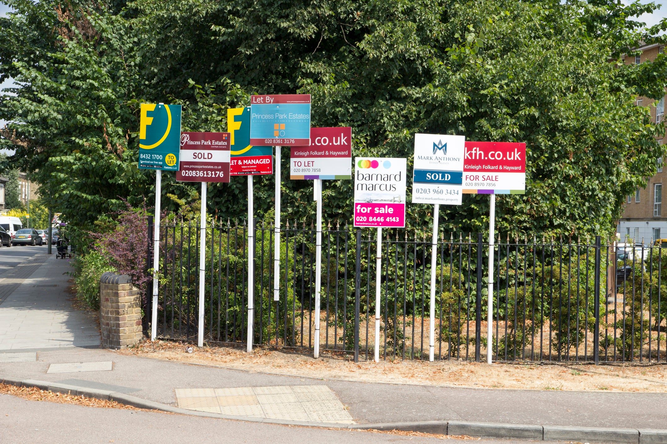 <p>Northern Ireland continues to lead the UK for annual house price growth</p>