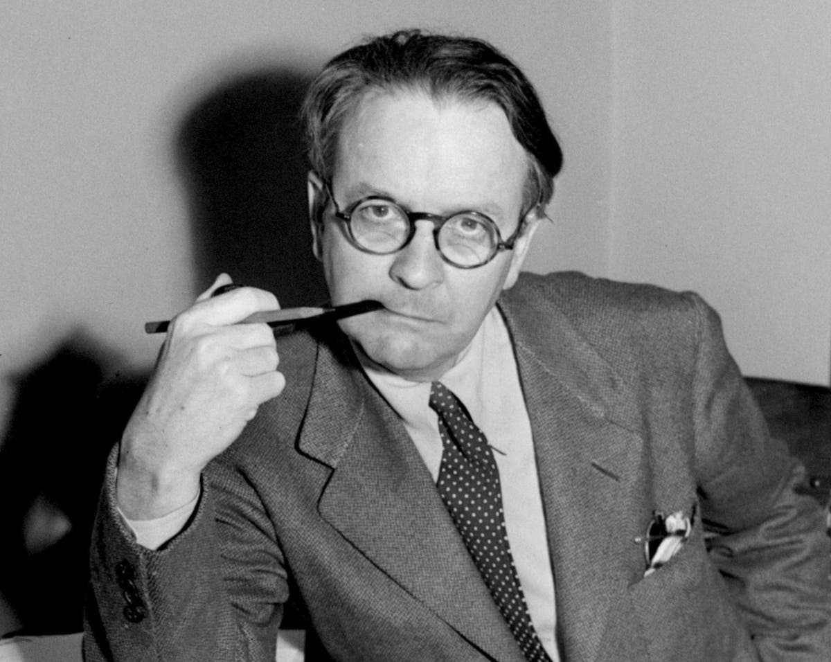 Rare Raymond Chandler poem is a tribute to his late wife, with a ...