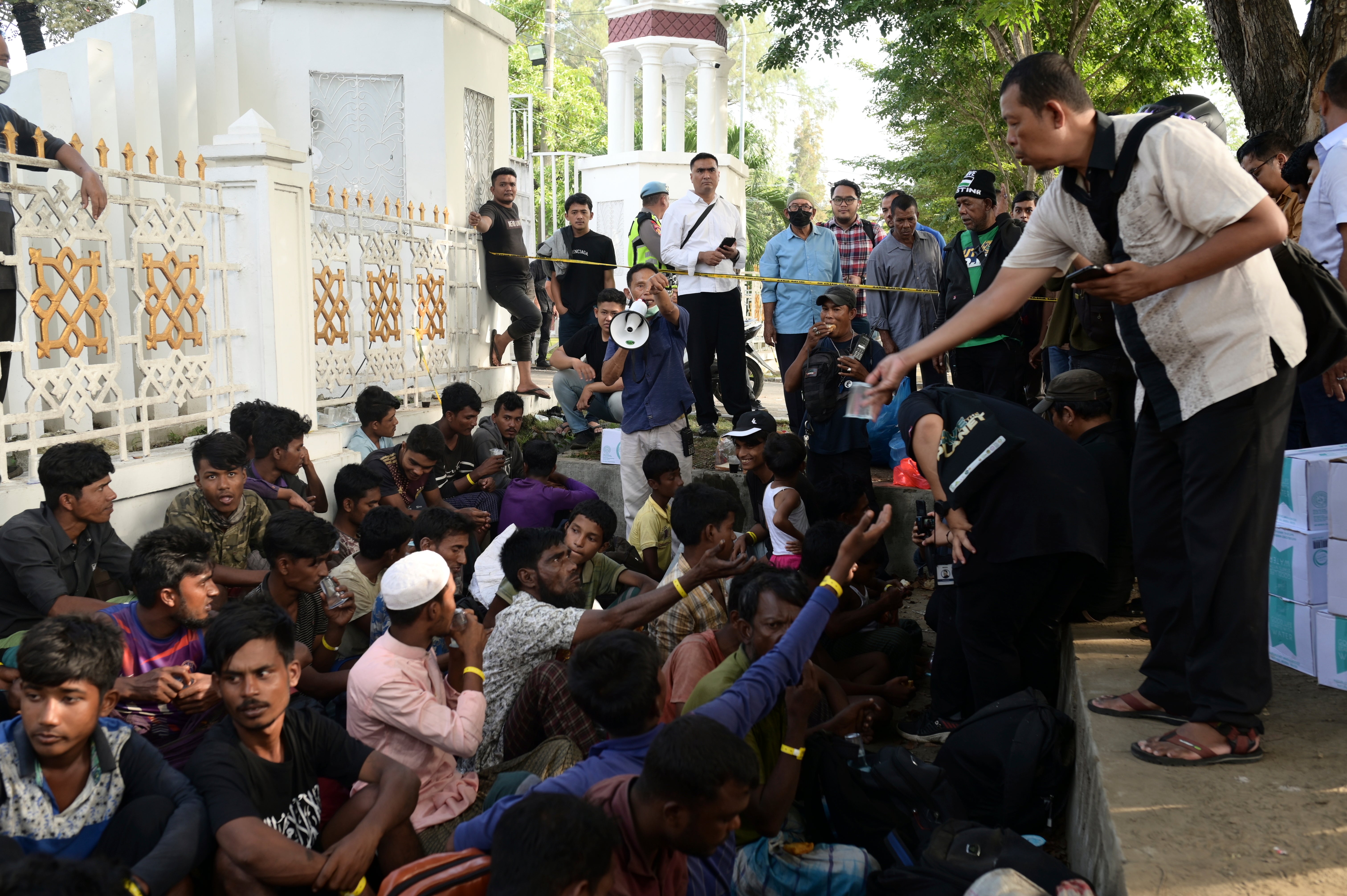 Rohingya Muslims In Indonesia Struggle To Find Shelter. President Says ...