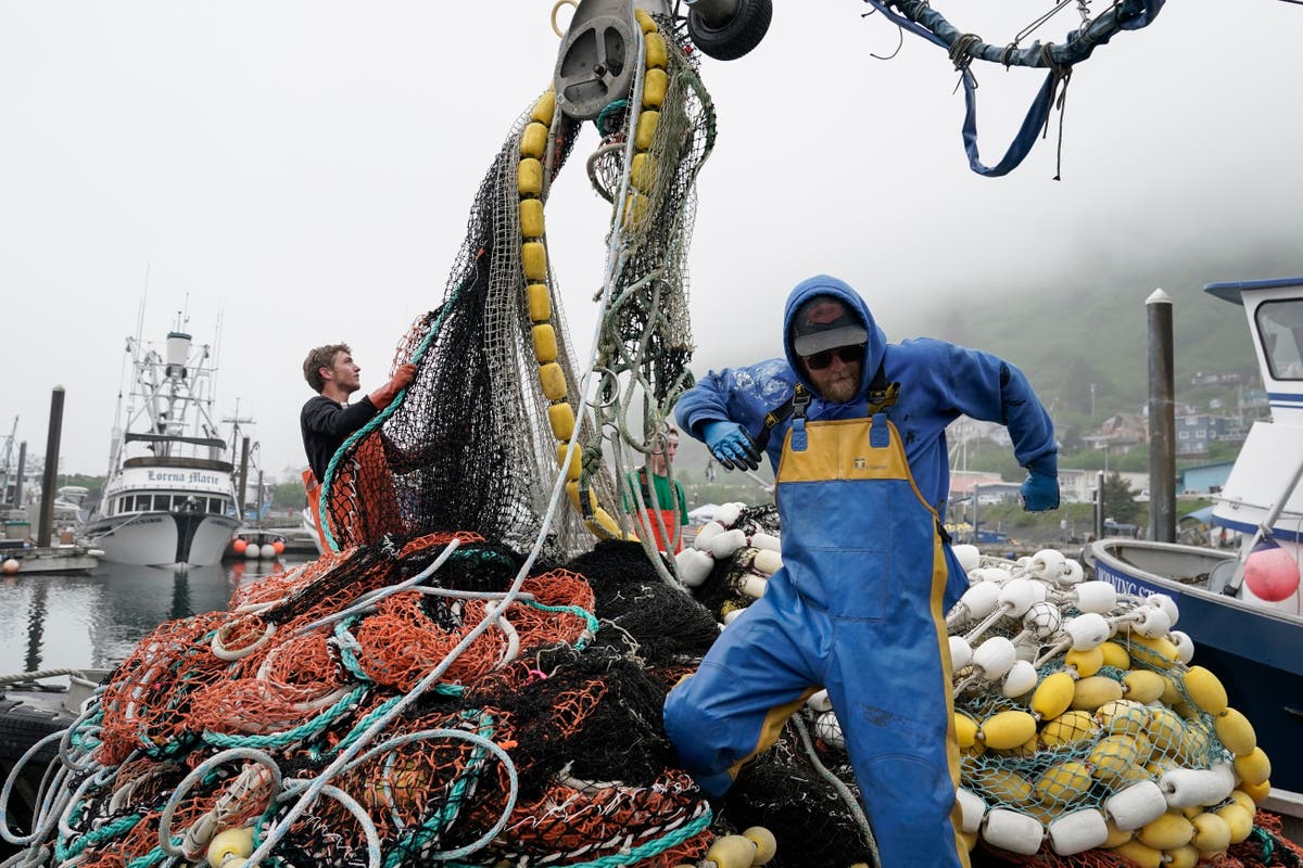 Търговските рибари се нуждаят от повече подкрепа за злоупотребата с вещества и умората, казват законодателите