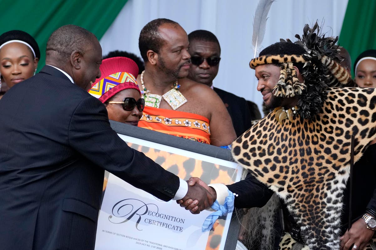 Съд отменя признаването на зулуския крал от президента на Южна Африка