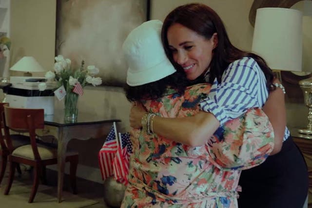 <p>Meghan hugs veterans and takes selfies in new Archewell Foundation video.</p>