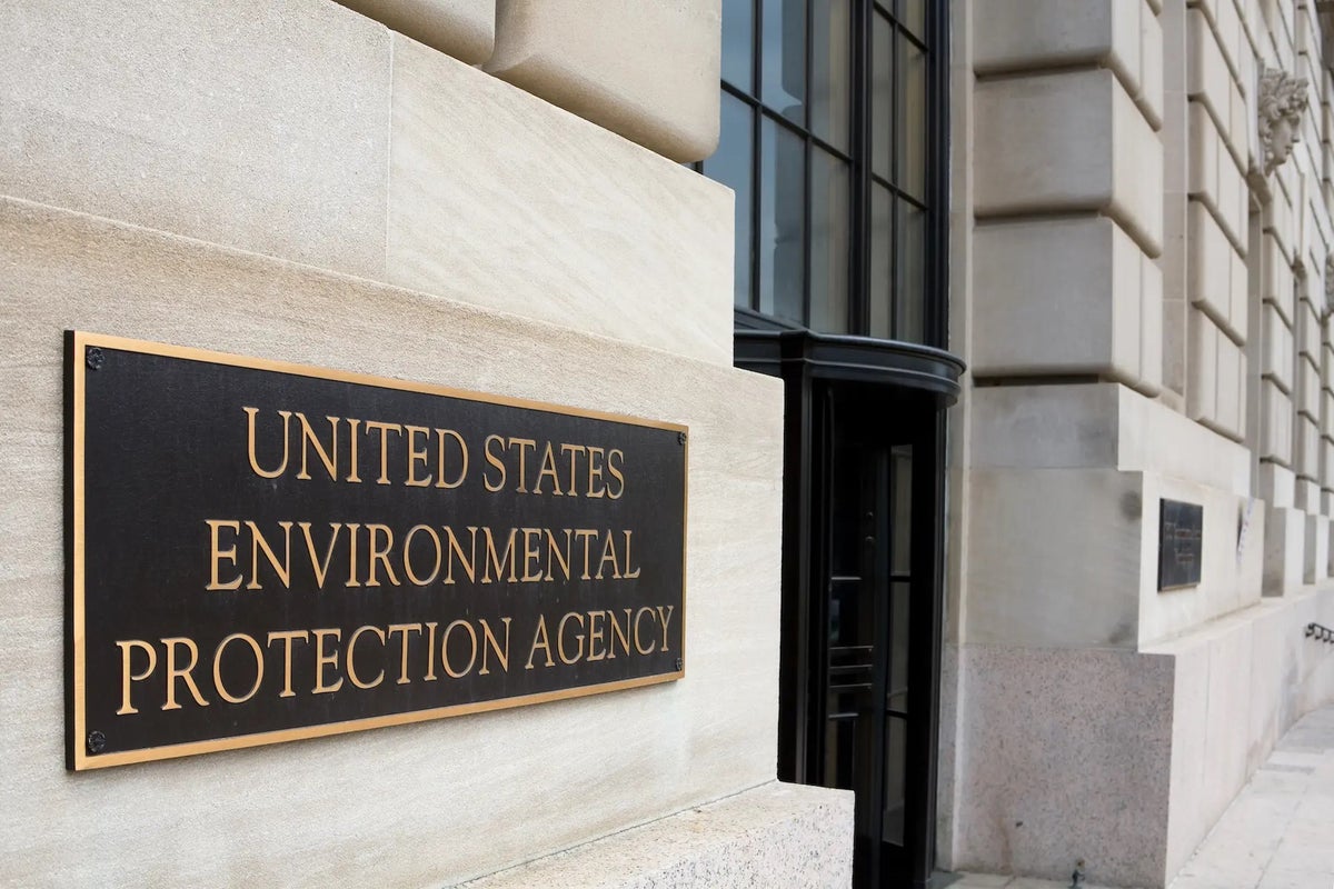 Group of California children sue EPA for failing to tackle climate change