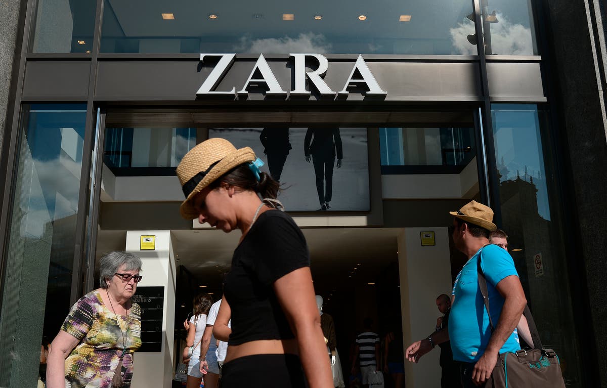 Модният търговец на дребно Zara изхвърля реклами, които някои сметнаха за напомнящи за войната на Израел срещу Хамас в Газа