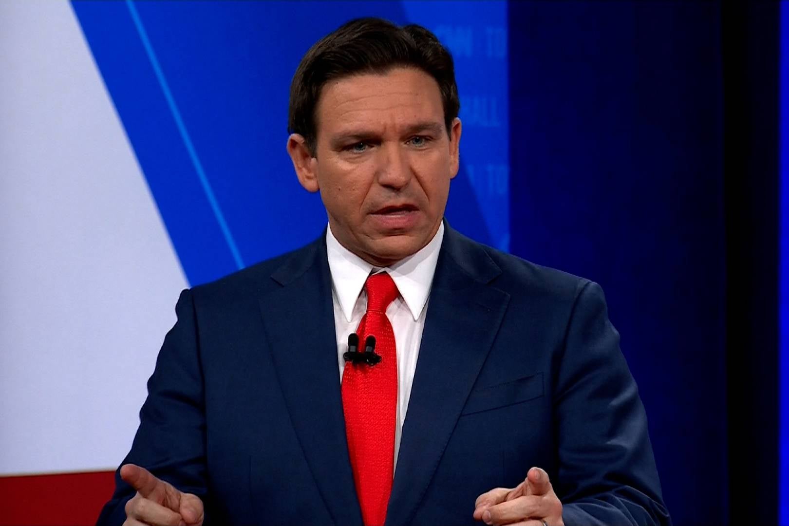 DeSantis Hits Trump On ‘bravery’, Border Wall And Debates In CNN Town ...