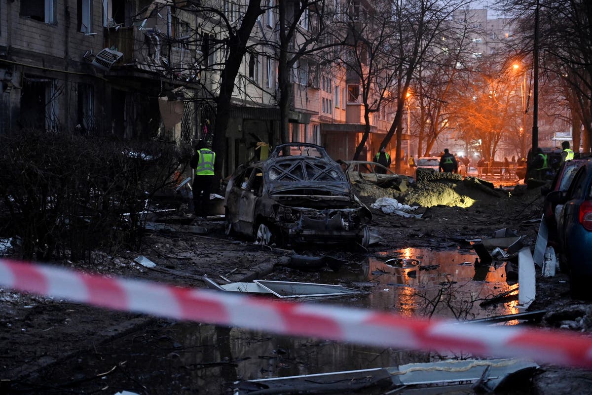Кметът на Киев Виталий Кличко каза че отломки от прихванатите