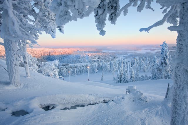 <p>Lapland is usually covered in snow between November and late May </p>