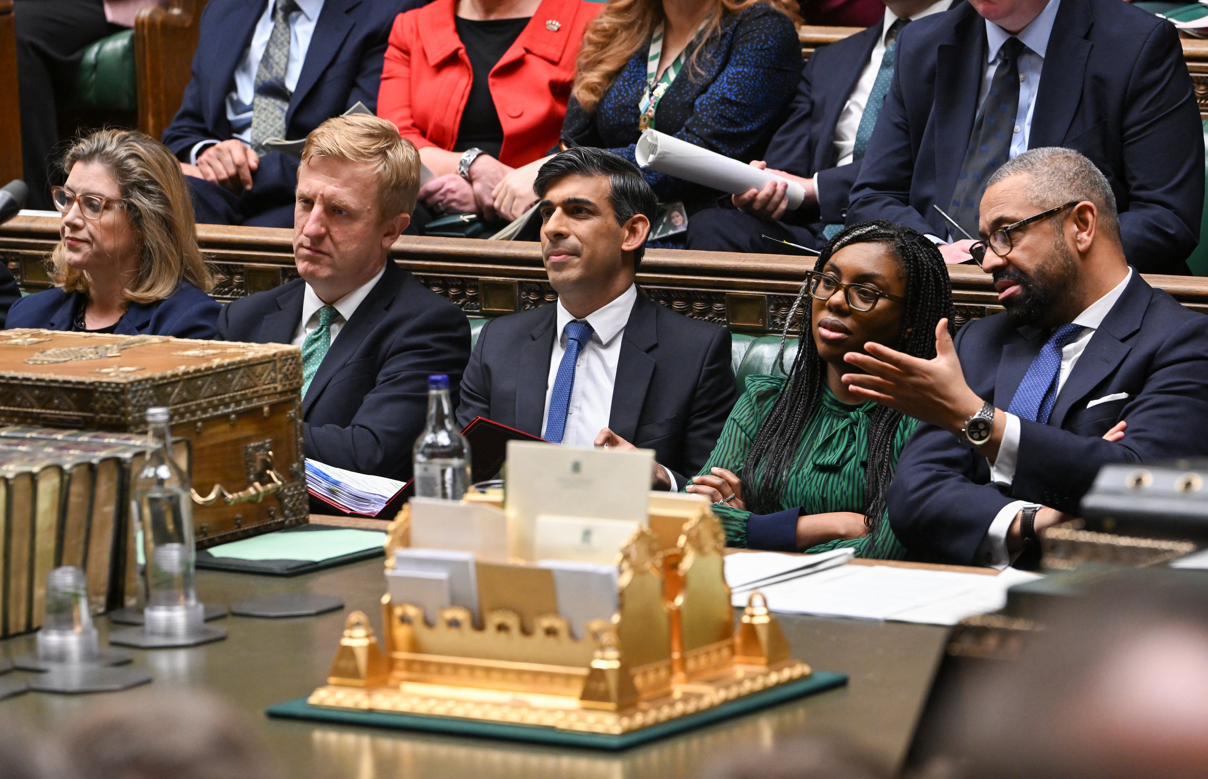 Rishi Sunak with his front bench from which some are expected to put themselves forward to replace him