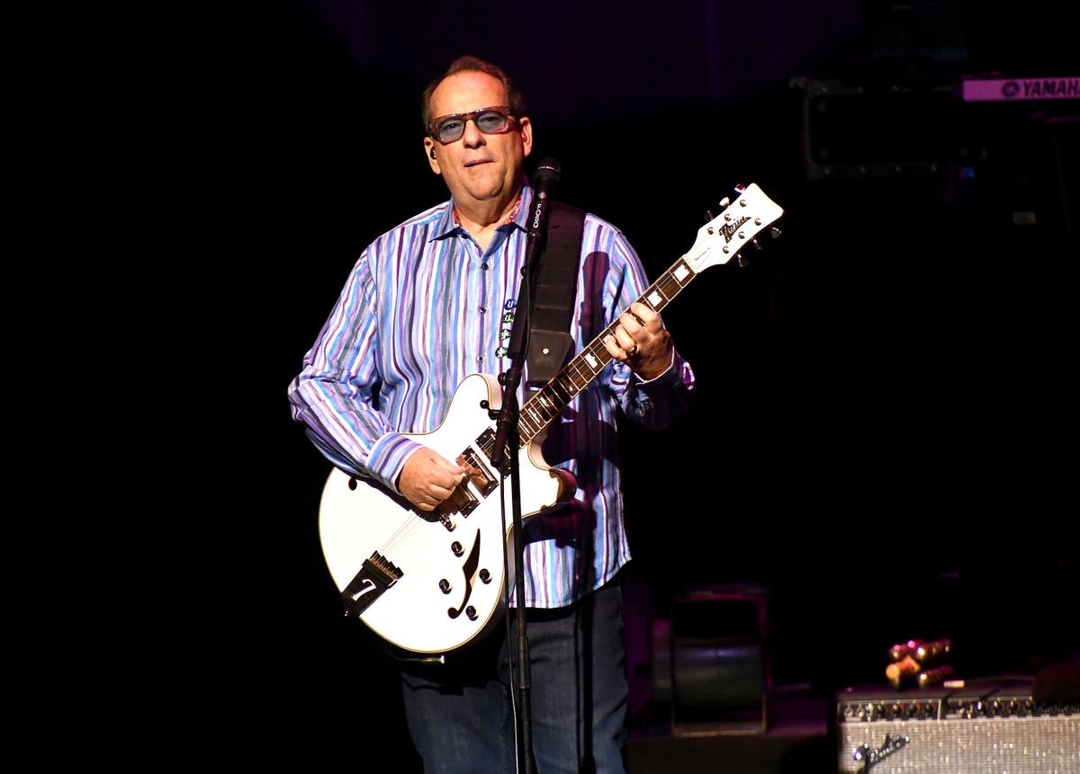 Beloved Beach Boys member dies from cancer