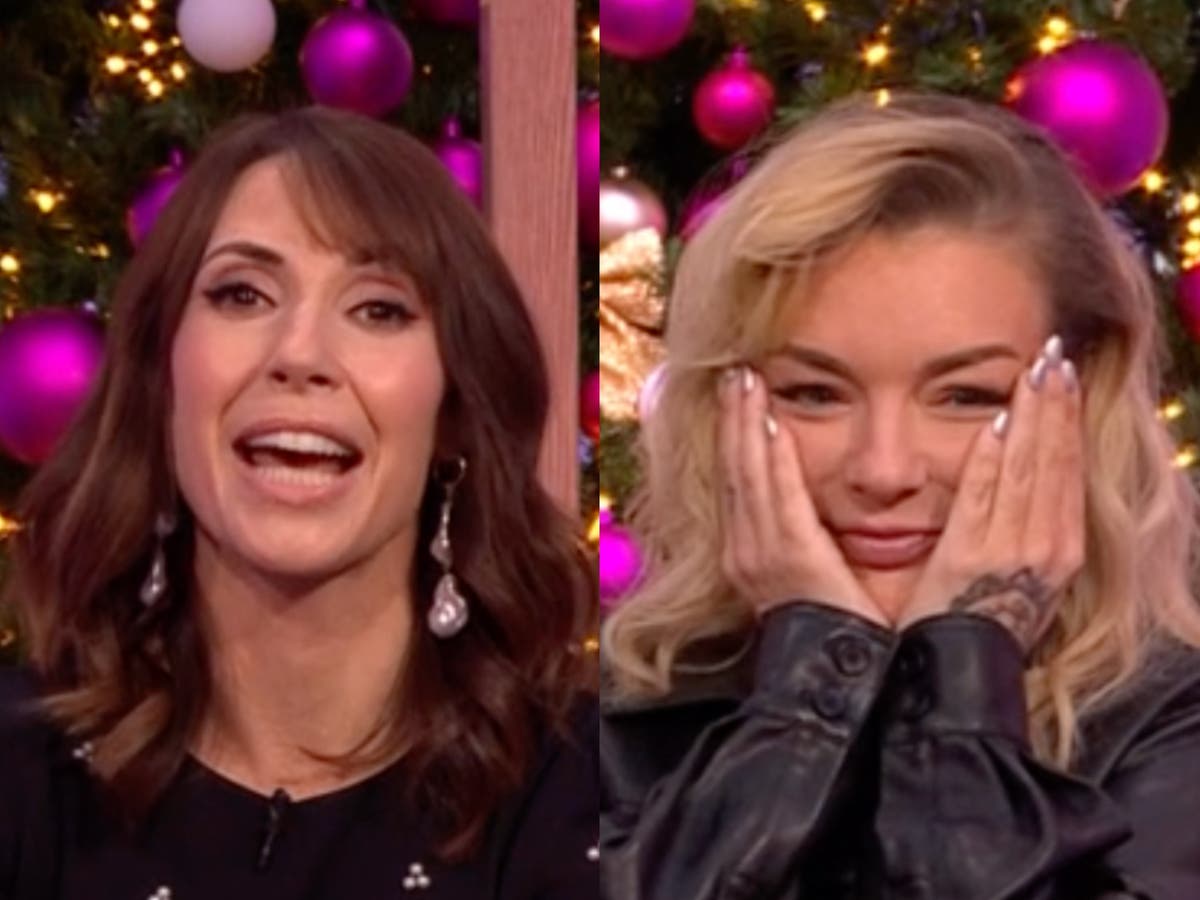 One Show viewers in hysterics as Sheridan Smith and Stephen Fry get stuck in lift minutes before appearance One Show viewers in hysterics as Sheridan Smith and Stephen Fry get stuck in lift minutes before appearance