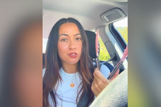 <p>Woman reveals why she uses kitchen tongs in viral TikTok driving hack.</p>
