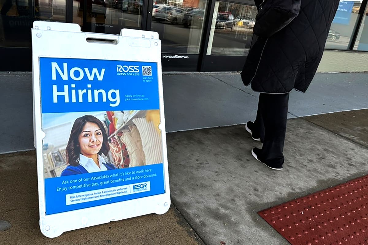 Заявленията за обезщетения за безработица в САЩ отново намаляват, докато пазарът на труда продължава да процъфтява