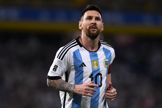 <p>Lionel Messi will hope to secure back-to-back Fifa Best awards  </p>