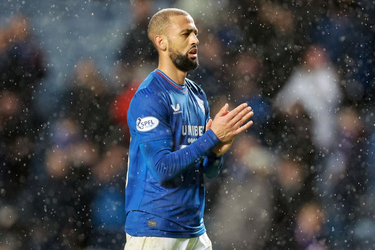 Kemar Roofe nets late goal to send Rangers into Europa League knockout stages